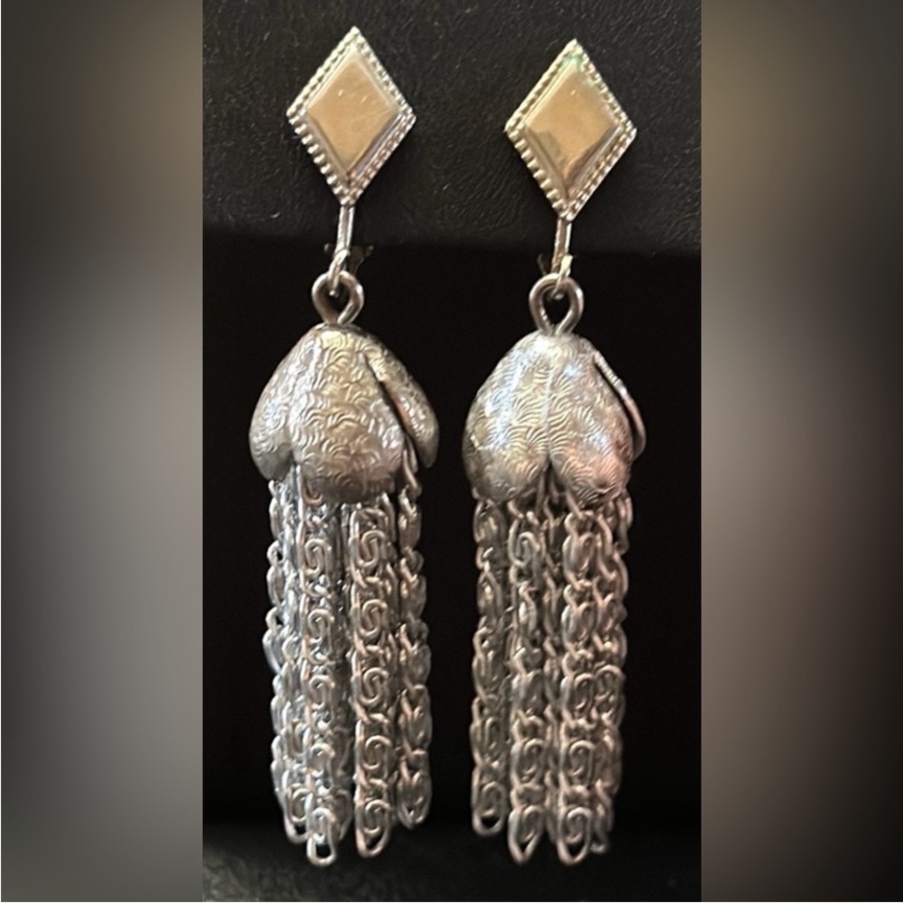 Sarah Coventry Signed Silver-Tone Clip On Multi-Chain Dangle Vintage Earrings